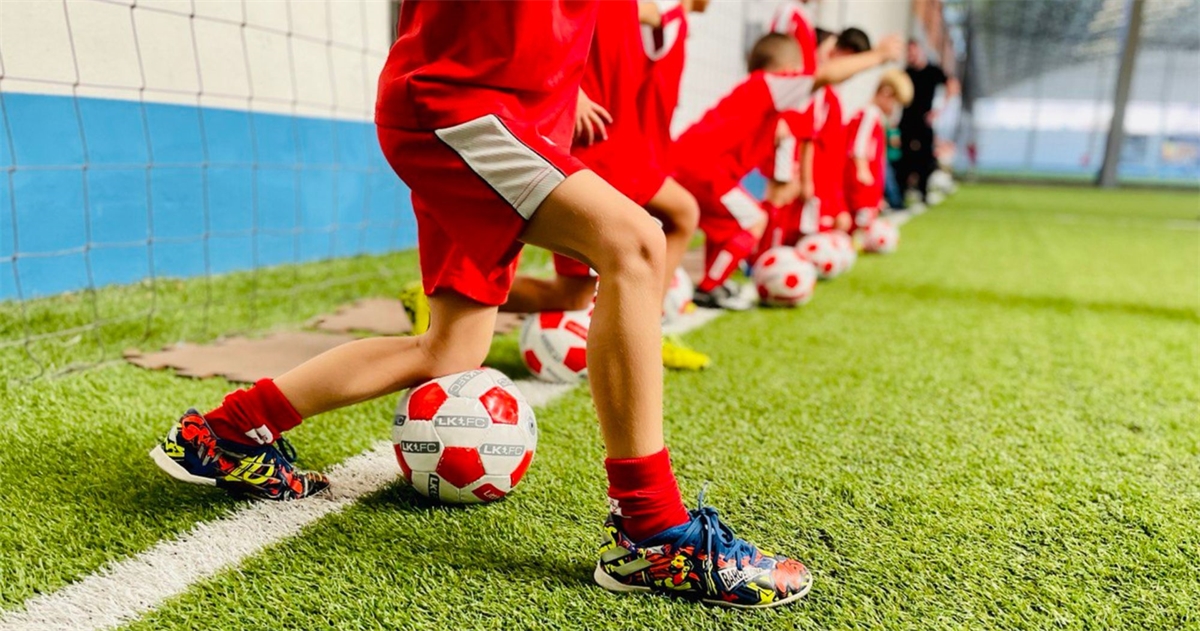 Futebol com inglês - Aula experimental aqui na Funcel! - Destaque -  Fundação CELEPAR